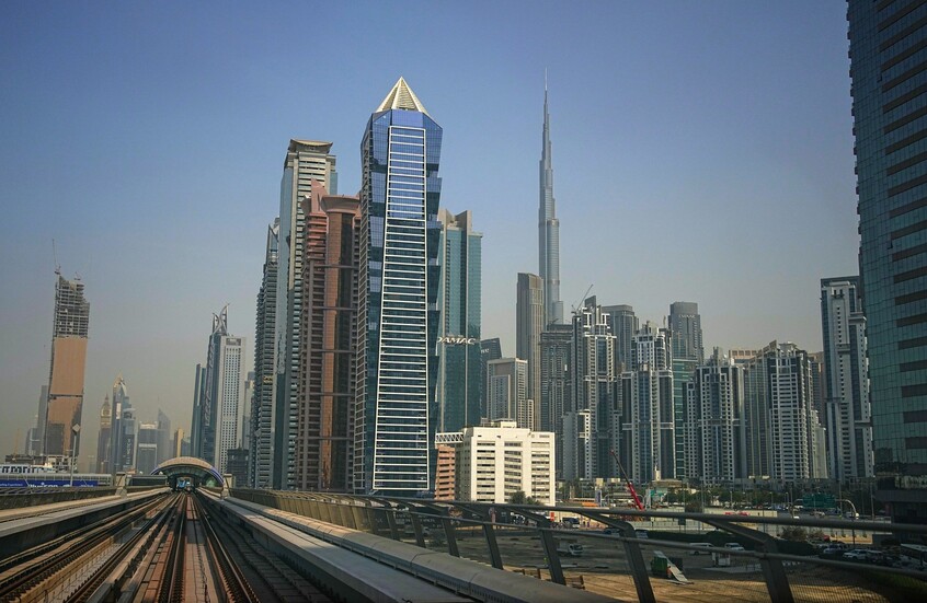 تقرير: إجلاء دبلوماسيين إسرائيليين من الإمارات بطائرة عسكرية خاصة و500 إسرائيلي لا يزالون عالقين