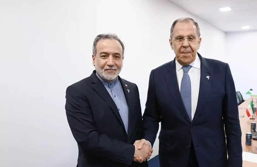 لافروف وعراقجي: العدوان الأمريكي الإسرائيلي يقوض القانون الدولي ويعرض المنطقة لعواقب وخيمة