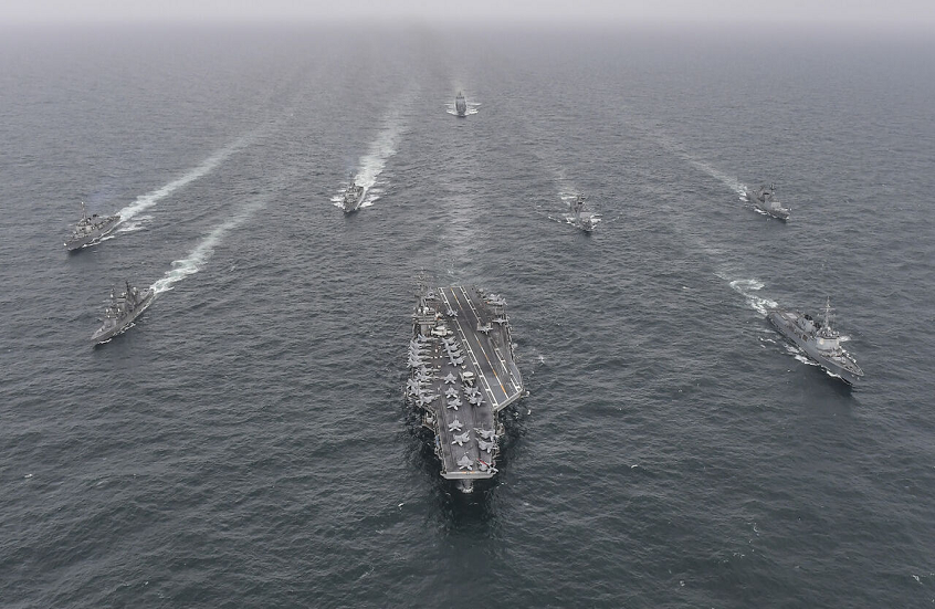 قائد عسكري مصري سابق: الحشد العسكري الأمريكي ليس موجها لإيران فقط