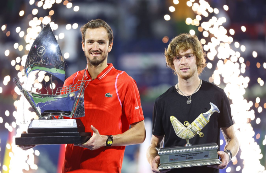 مدفيديف وروبليف يغيبان عن حدث استعراضي في إنديان ويلز بسبب فوضى السفر جراء الحرب