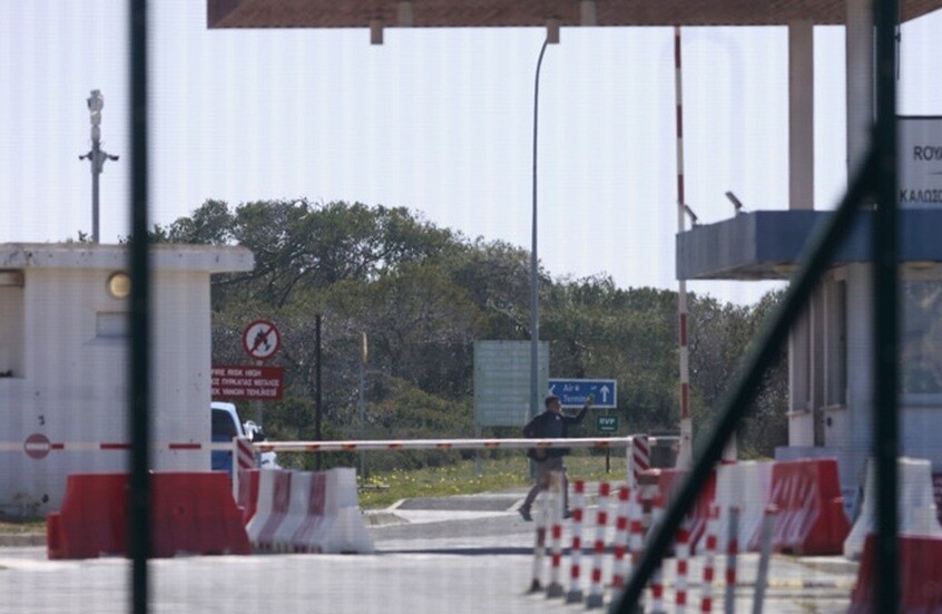 لندن: المسيرة التي استهدفت قاعدة "أكروتيري" لم تنطلق من إيران