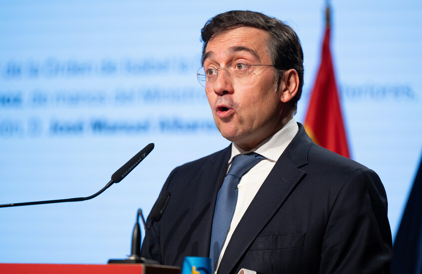 البيت الأبيض يتحدث عن موافقة إسبانيا على استخدام واشنطن لقواعدها.. ومدريد تنفي