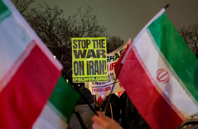 تقارير غربية: آلاف الأكراد العراقيين يشنون هجوما بريا داخل إيران