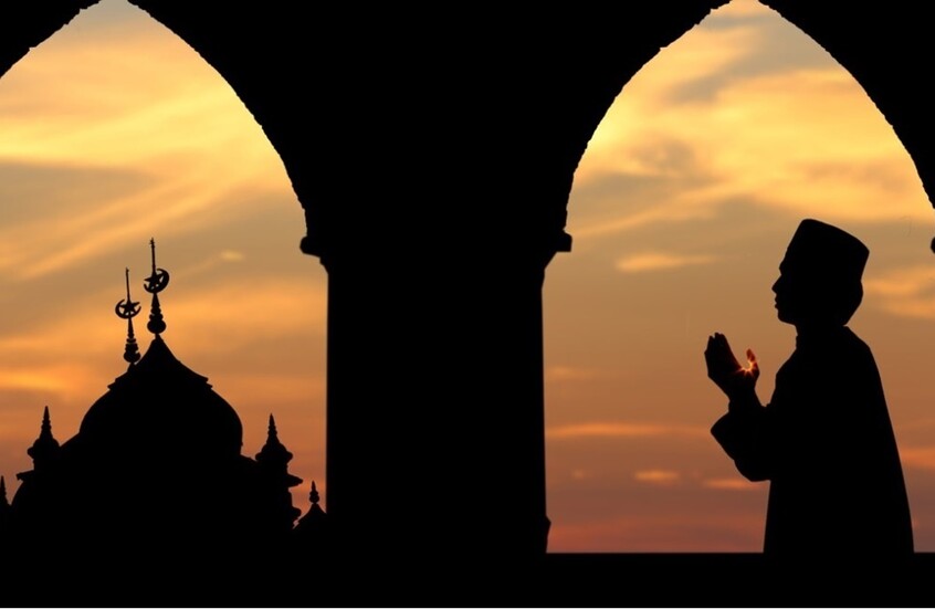 "هل موعد الفجر غير صحيح في مصر؟".. دار الإفتاء ترد