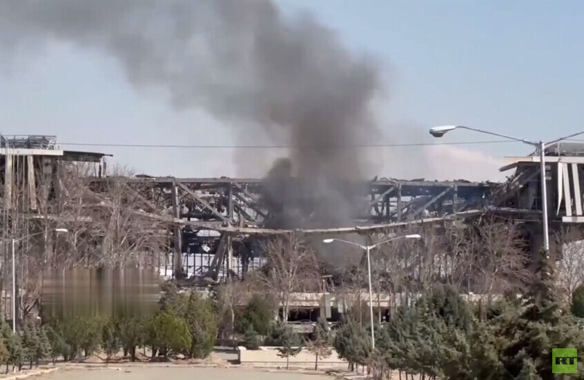 الدمار الهائل في ملعب "آزادي" غربي طهران