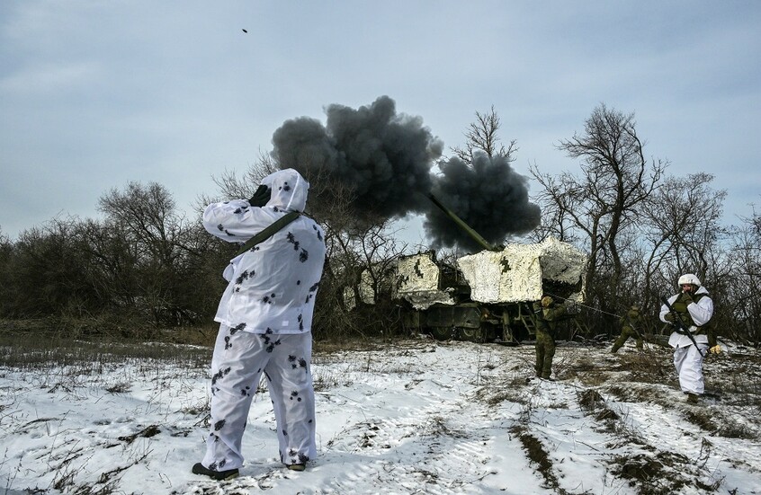 الدفاع الروسية: تحرير بلدة في دونيتسك وتدمير 4 زوارق مسيرة أوكرانية بالبحر الأسود