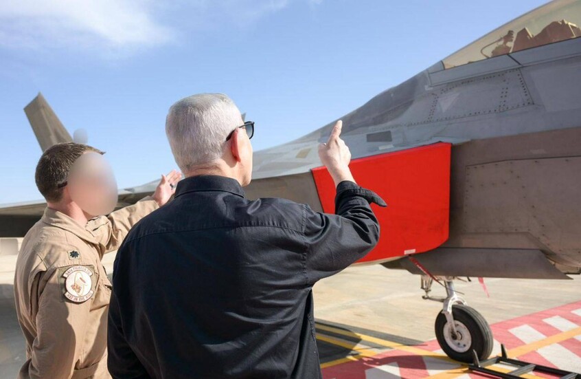 نتنياهو من قاعدة لسلاح الجو الإسرائيلي: نواصل توجيه ضرباتنا إلى أهداف النظام في إيران وحزب الله