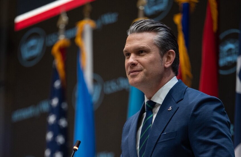 وزير الحرب الأمريكي: إيران تخطئ في حساباتها إذا اعتقدت أننا لا نستطيع مواصلة القتال (فيديو)