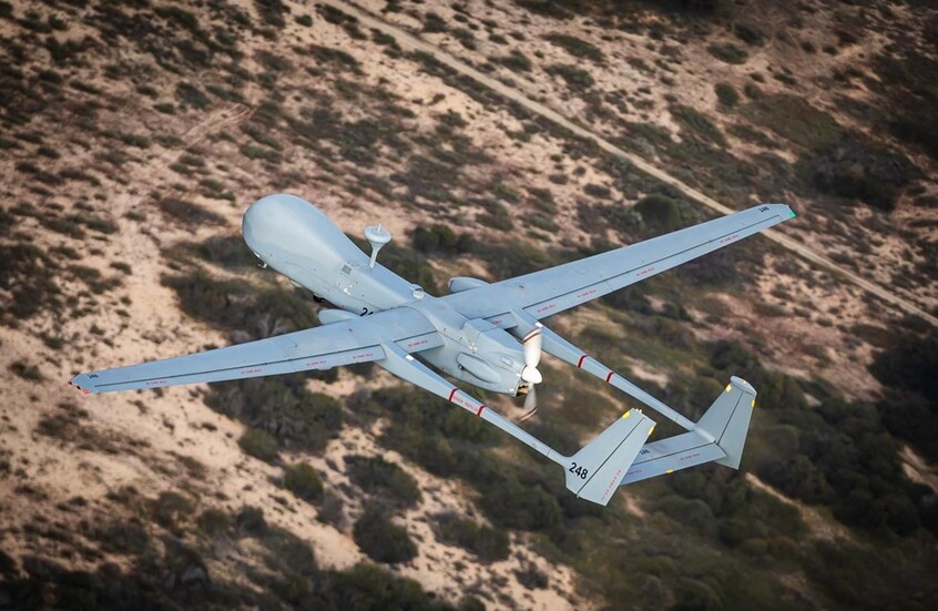 الحرس الثوري يعلن إسقاط مسيرة إسرائيلية من طراز "هيرون" في سماء أصفهان