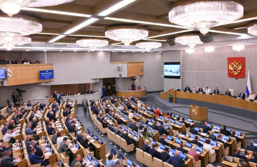 تقليص ساعات عمل النساء يوم الجمعة.. مقترح جديد في الدوما الروسي