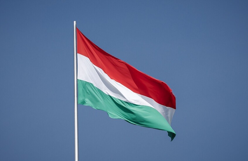 بينهم جنرال سابق.. هنغاريا تعتزم طرد 7 أوكرانيين نقلوا أموالا من النمسا