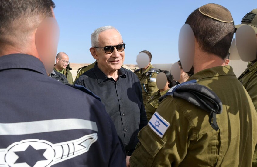 نتنياهو من موقع سقوط صاروخ إيراني في بئر السبع: لدينا عزيمة ومبادرة ودهاء سيكتشفه العدو لا محالة