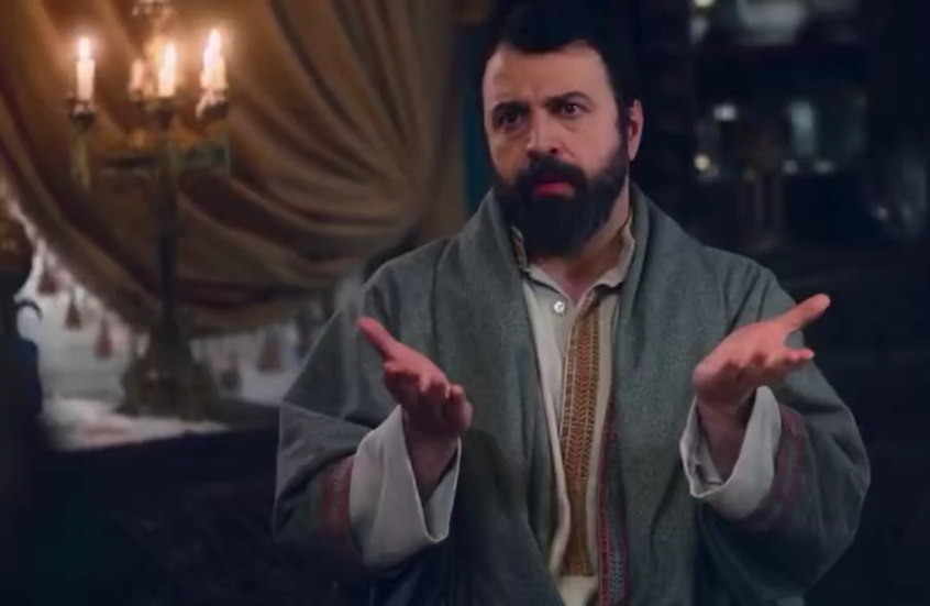 "ختم التمثيل".. النجم السوري تيم حسن يشعل مواقع التواصل بتقليده بشار الأسد في مسلسل "مولانا" (فيديو)