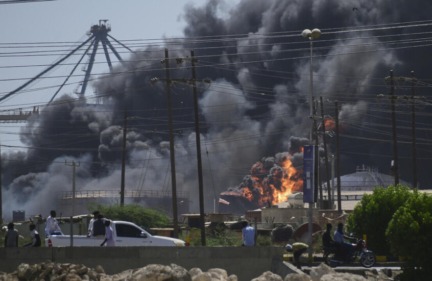 إعلامي مصري يحذر من مخطط خطير ينتظر العرب في حال سقوط إيران