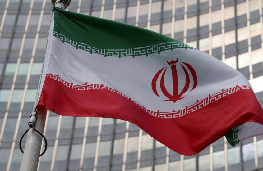 إعلامي مصري يحذر من مخطط خطير ينتظر العرب في حال سقوط إيران