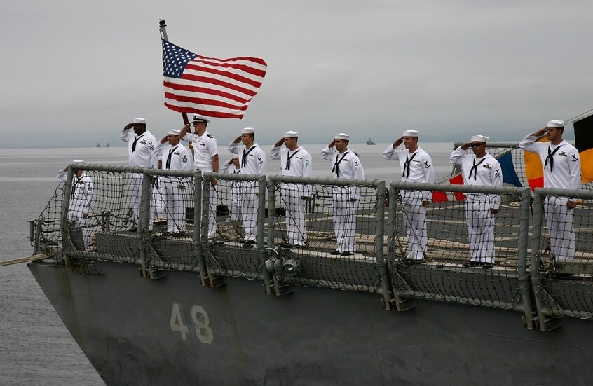 قيادة الجيش الإيراني: القوات الأمريكية تستخدم ضدنا أسلحة الحرب العالمية الثالثة