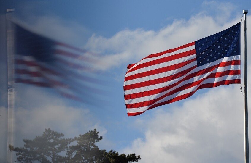 وزير أمريكي يتوعد إيران بأضخم عملية قصف منذ بدء الحرب