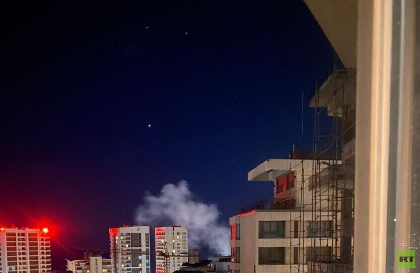 الجيش الإسرائيلي يعلن استهداف قادة بارزين بالحرس الثوري الإيراني في بيروت