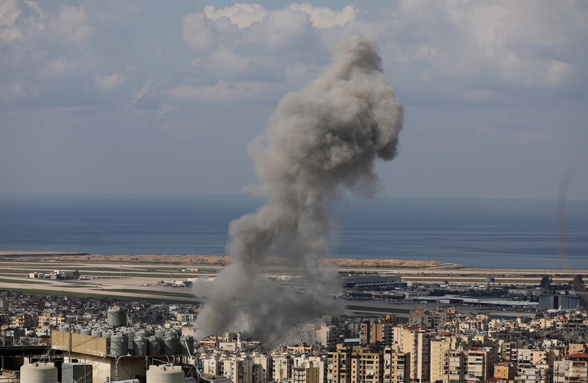 "هل استهدفت السفير الإيراني؟".. هيئة البث الإسرائيلية تكشف معلومات عن غارة "رامادا" ببيروت