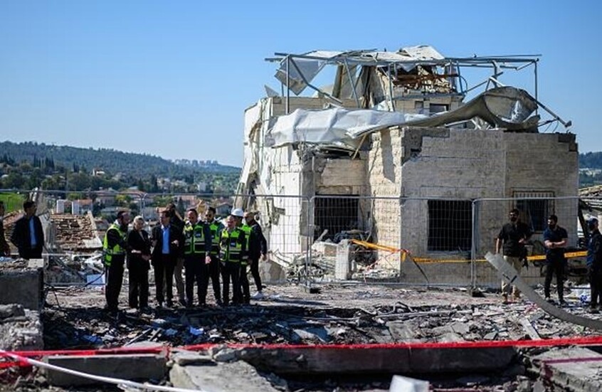 دوي انفجارات في مناطق واسعة من القدس ووسط إسرائيل بعد هجوم صاروخي إيراني