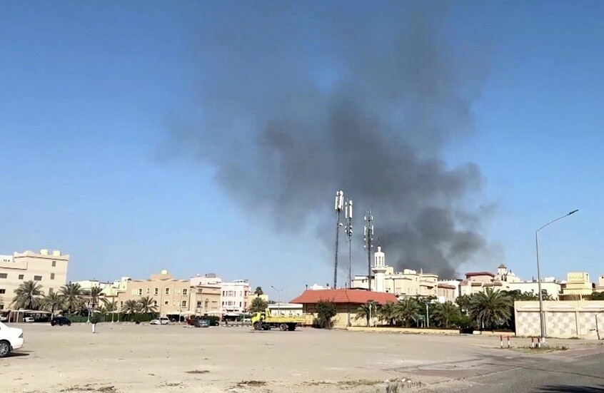 الكويت: الدفاعات الجوية ترصد 7 صواريخ باليستية وتعترض 3 منها