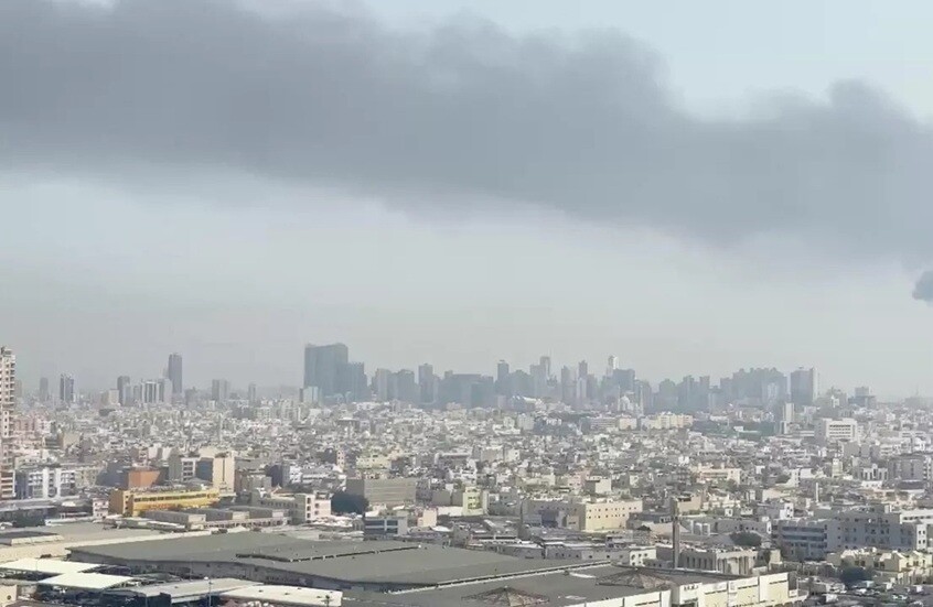 تقارير: انفجارات عنيفة تهز قاعدة الأسطول الخامس الأمريكي في البحرين