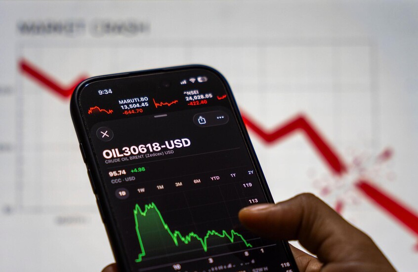 سعر نفط "برنت" يتراجع إلى ما دون 90 دولارا للبرميل