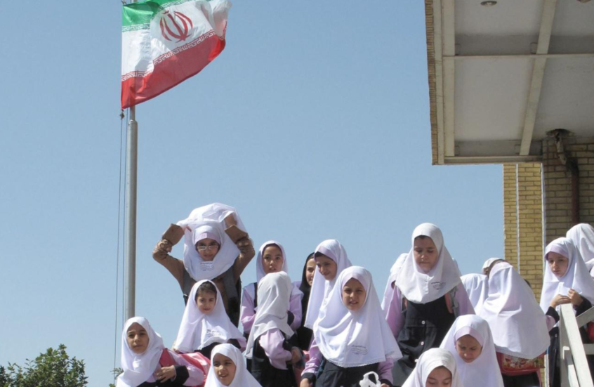 إيران.. هجوم أمريكي- إسرائيلي على 52 مدرسة في لرستان