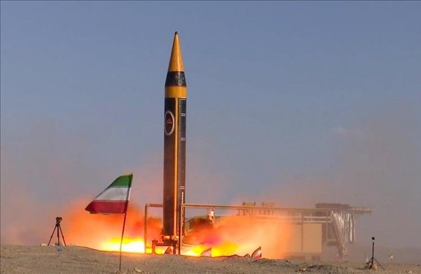 تكتيك أم انهيار؟.. تقارير تسعى لفك لغز تراجع وتيرة إطلاق الصواريخ الباليستية الإيرانية