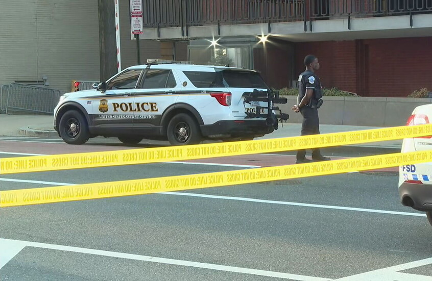 الولايات المتحدة.. شاحنة تقتحم حاجزا أمنيا قرب البيت الأبيض والشرطة تحقق في الحادث