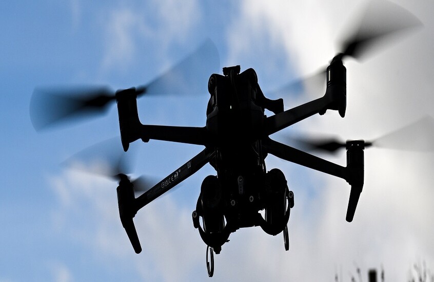 مدفيديف: المسيّرات الرخيصة تتحول إلى "سلاح مثالي للإرهابيين"