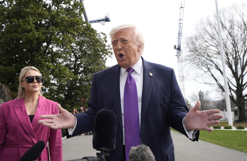 "وول ستريت جورنال": تحول مفاجئ في موقف ترامب خلال ساعات من سوق النفط