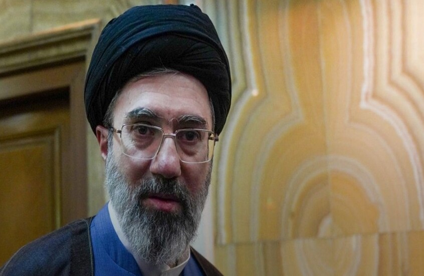 الخارجية الإيرانية تؤكد إصابة المرشد الجديد