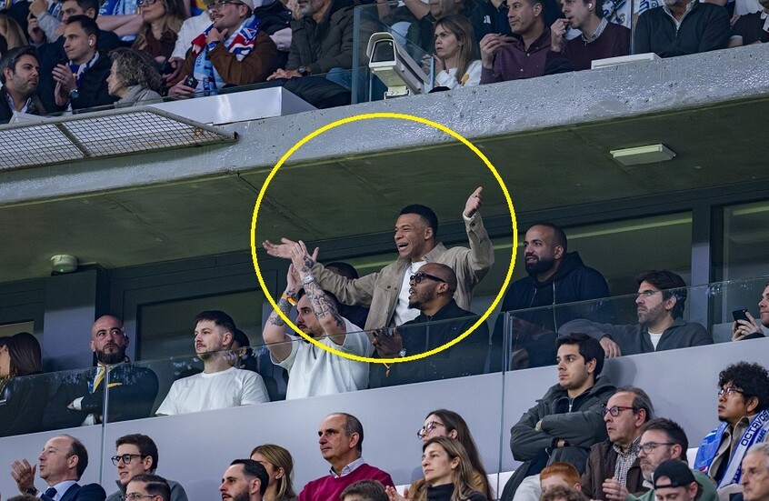 كاد يقفز من المدرجات.. رد فعل مبابي على "هاتريك" قائده فالفيردي (فيديو)