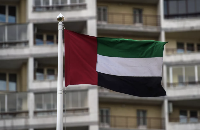 الإمارات تؤكد عدم إغلاق القواعد العسكرية الأمريكية على أراضيها