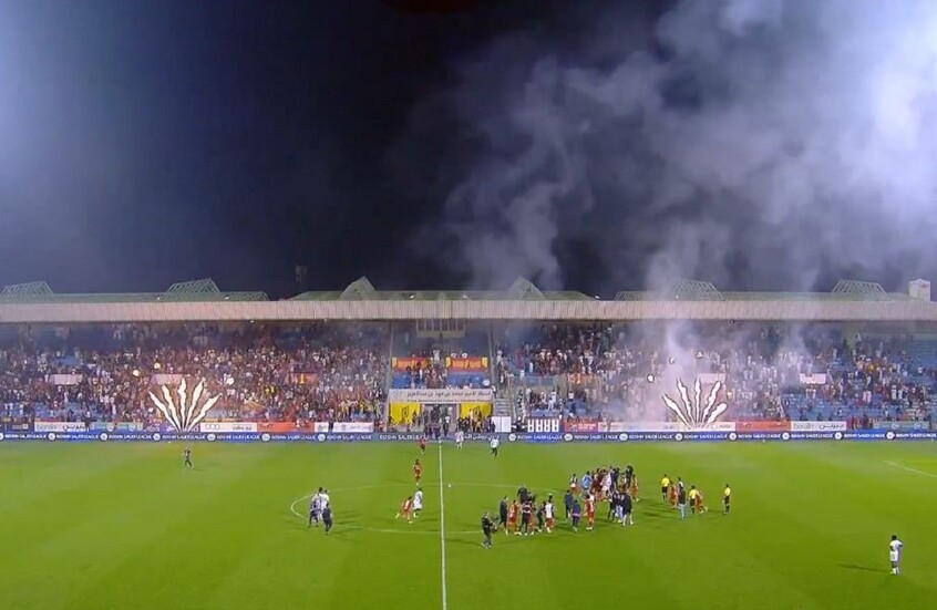 شاهد.. "المشاكس" توني يفتعل أزمة جديدة