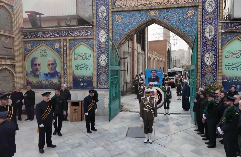 طهران تودع الأمين العام السابق لمجلس الدفاع علي شمخاني بعد مقتله إثر غارات أمريكية-إسرائيلية