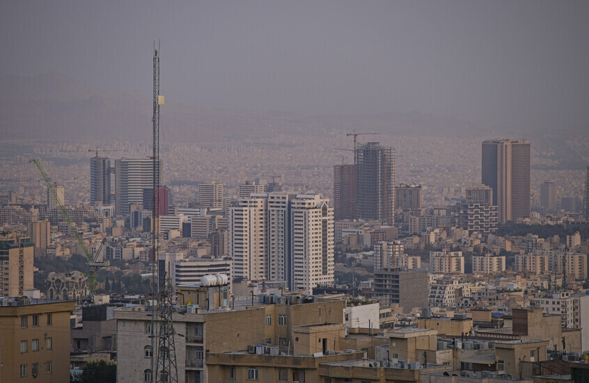 طهران تؤكد مقتل المفتش الخاص لهيئة الأركان العامة للقوات المسلحة الإيرانية