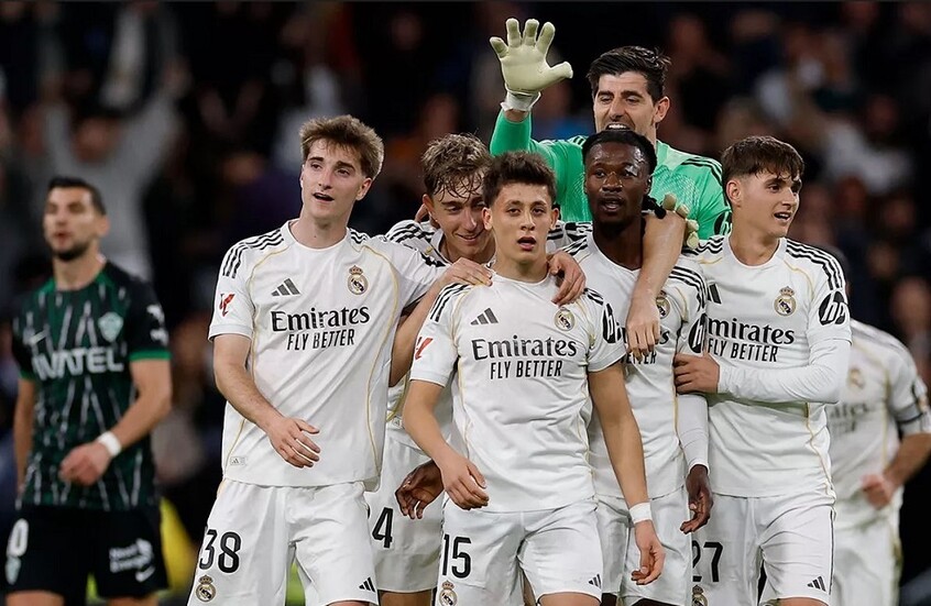 شاهد.. هدف "عالمي" بقدم التركي أردا غولر