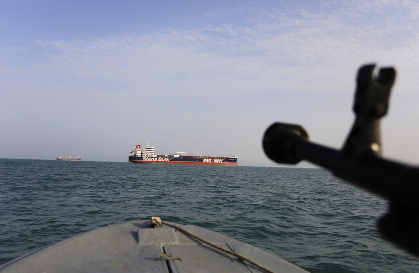 قائد مقر "خاتم الأنبياء" الإيراني: عازمون على إدارة ومراقبة حركة المرور بمضيق هرمز حتى ركوع الأعداء