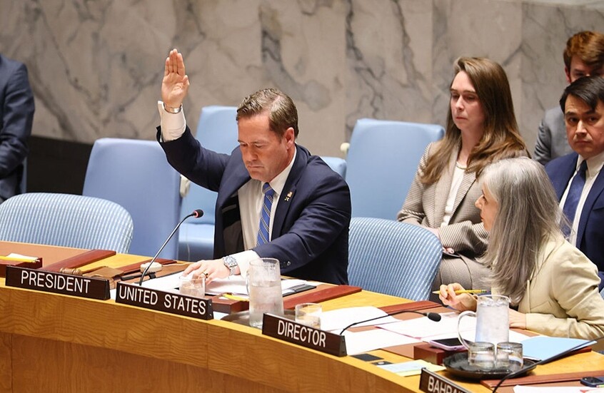 والتز: لن نكرر سيناريو العراق 2003 في إيران ونستبعد احتلالا بريا واسعا