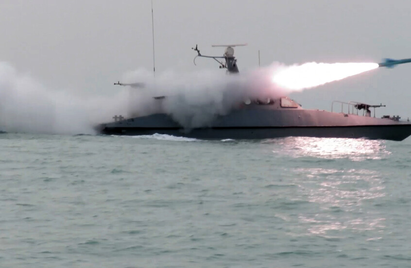 الحرس الثوري مهددا ترامب: إذا كنت تمتلك الجرأة فلتدخل سفنك الحربية إلى الخليج