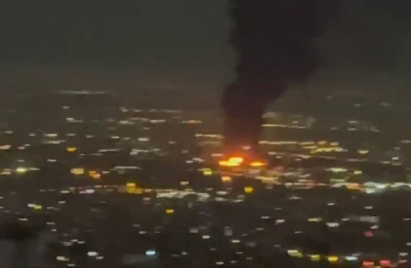 إيران.. فيديو متداول لاحتراق طائرة في مطار مهرآباد إثر غارات استهدفت المدينة