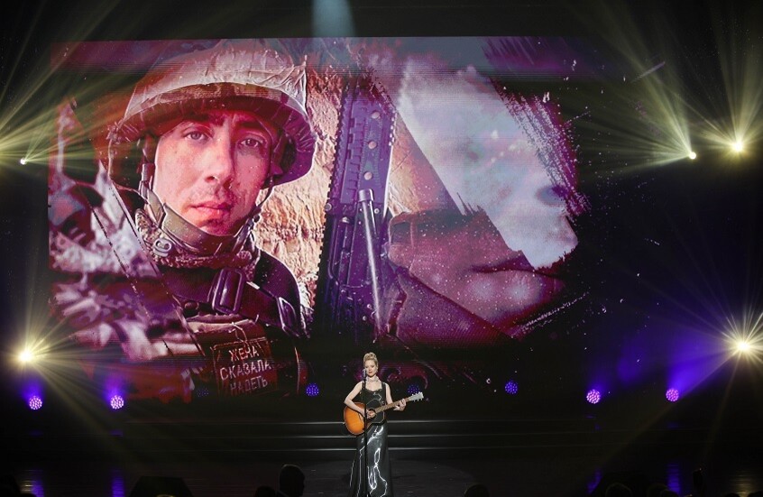 فنانة روسية: الموسيقى ترفع الروح القتالية والراب يكتسب شعبية واسعة بين الجنود