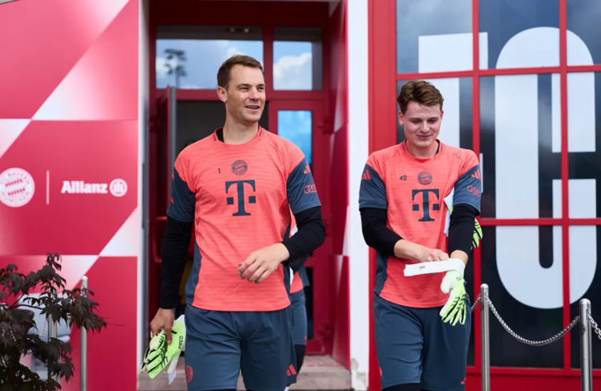 بعد إصابة حراسه الـ4.. بايرن ميونخ يواجه خطر انتهاك قوانين عمل الأطفال في دوري أبطال أوروبا