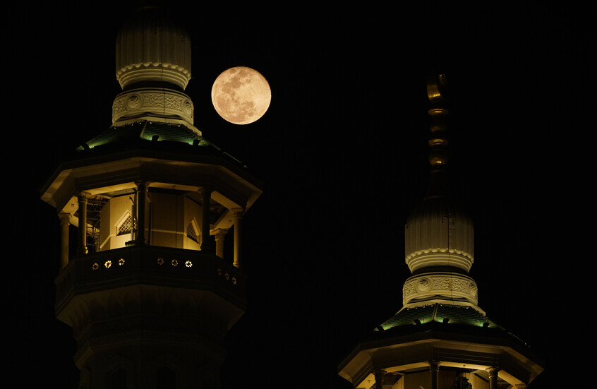 السعودية تحدد موعد تحري رؤية هلال شهر شوال في المملكة