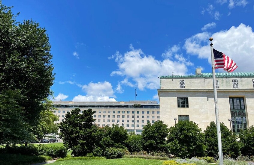 واشنطن تطالب رعايها بمغادرة العراق فورا بعد مقتل أبو علي العسكري