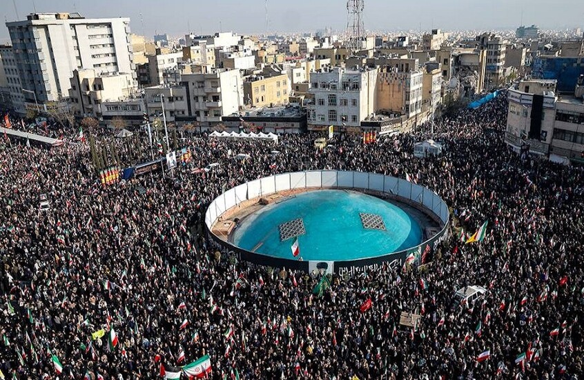 لاريجاني يشعل "x" برد ساخر على "أوهام ترامب" ويقارنها بسقوط الشاه