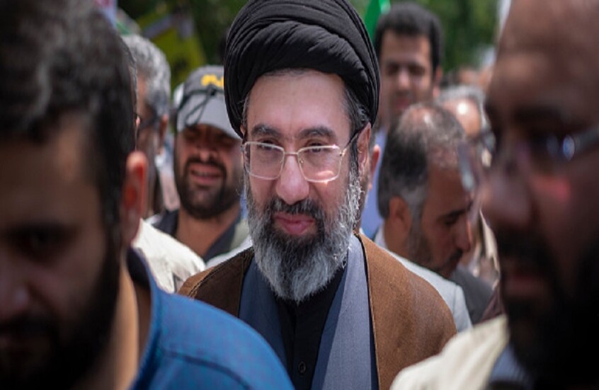 رويترز: خامنئي يعقد أول اجتماع له والكشف عن شروطه مقابل خفض التصعيد