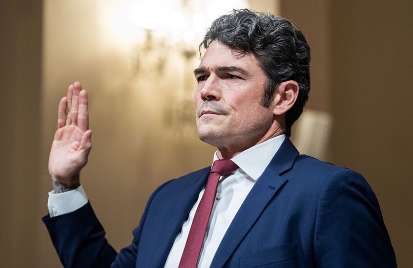 هل تم تضليل ترامب ليتورط في الحرب؟